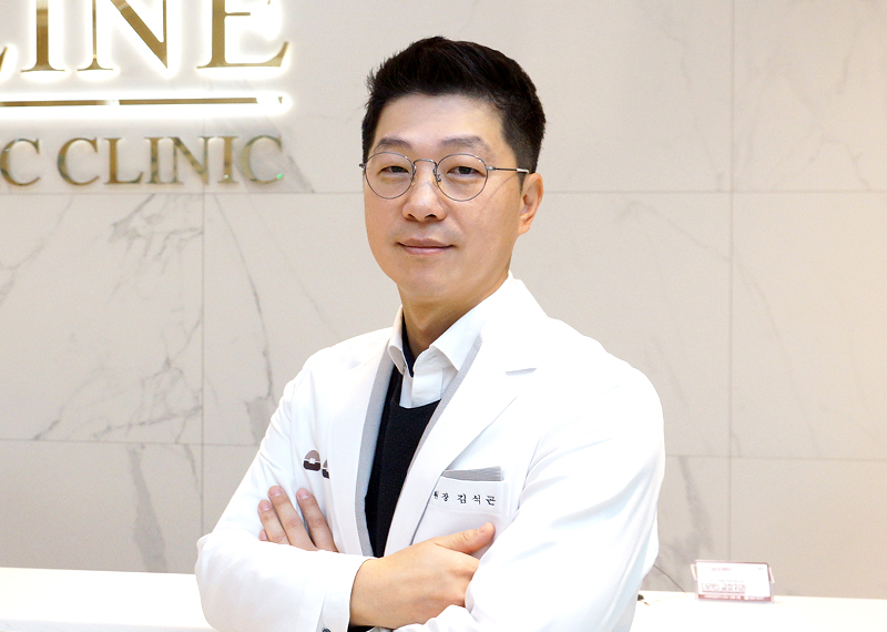 교정과 박사 김석곤 원장